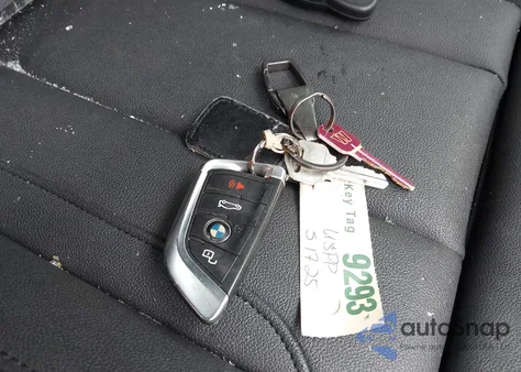 2020 BMW 330Xi xDrive from USA, damaged, VIN 3MW5R7J03L8B37301